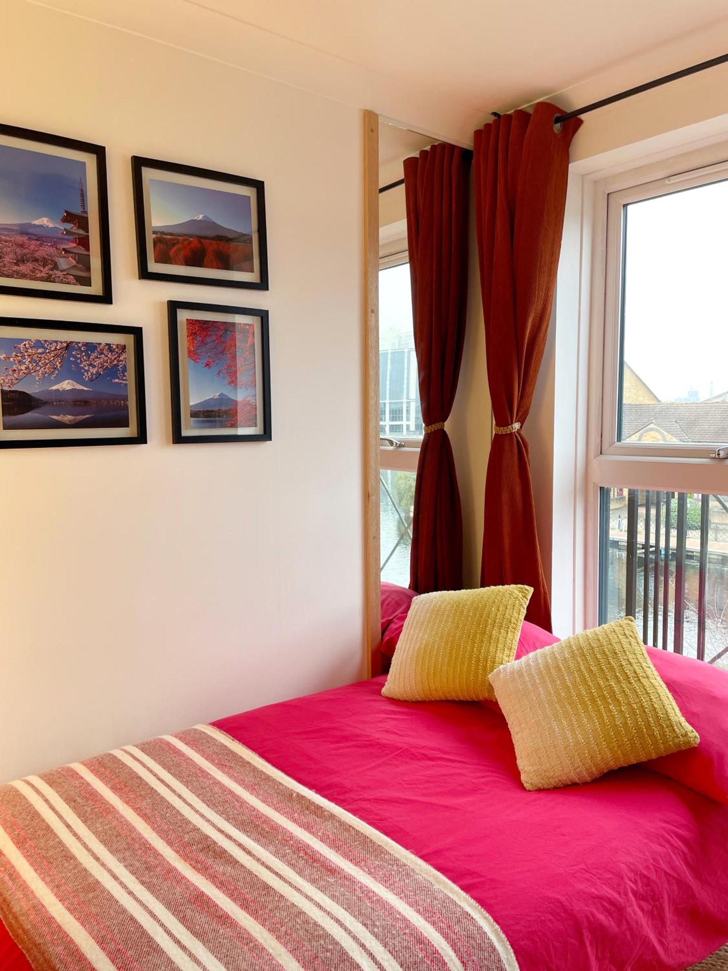 Проживание в семье Clippers Quay Loft At Canary Wharf Лондон